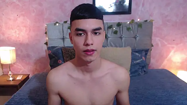 DUVAN MONTES online show from November 14, 2025, 1:10 pm