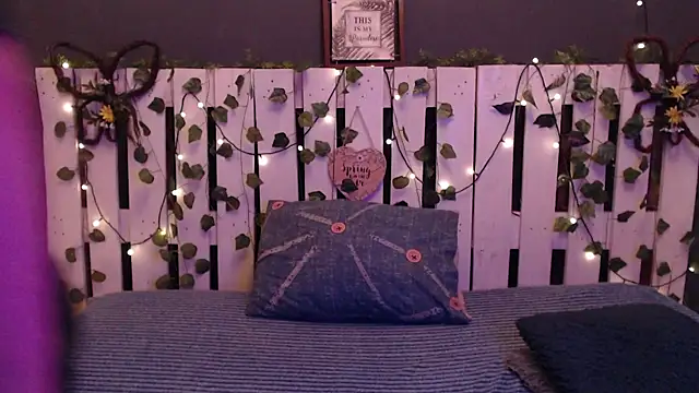 DUVAN MONTES online show from November 20, 2025, 1:11 pm