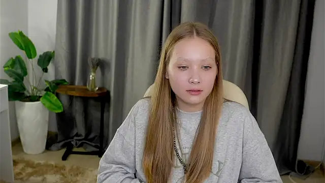 AdalineSheetz online show from November 11, 2025, 1:55 pm