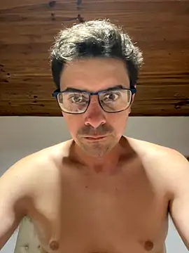 JuanchiSxL online show from November 23, 2025, 5:18 am