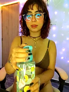 Sarah Lark- online show from April 20, 2026, 11:50 pm