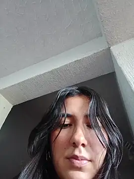 Snapshot of ViolettaWalton1 chatting on May 22, 2026, 12:33 pm ViolettaWalton1 online show from May 22, 2026, 12:33 pm