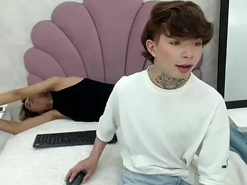 axel and jacob online show from November 13, 2025, 7:24 pm