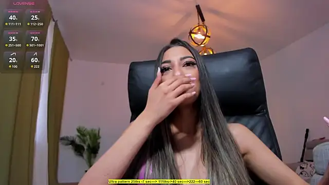 foxx giirl online show from July 9, 2026, 4:49 am