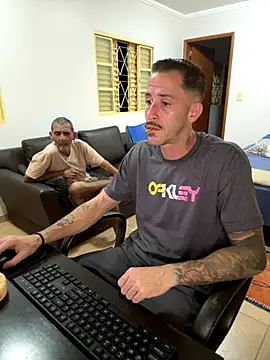 Lucasjandre online show from December 21, 2025, 10:06 pm