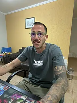 Snapshot of Lucasjandre chatting on July 31, 2026, 11:15 pm Lucasjandre online show from July 31, 2026, 11:15 pm