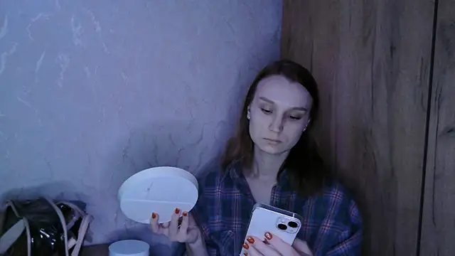 Sweet as honey online show from November 11, 2025, 6:30 pm