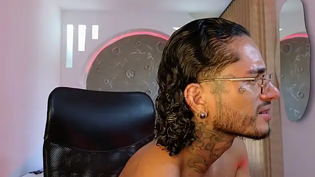 Alanrodgers online show from November 12, 2025, 1:11 pm