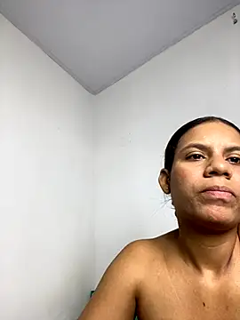 Snapshot of lineichun1708 chatting on November 18, 2025, 7:07 pm lineichun1708 online show from November 18, 2025, 7:07 pm