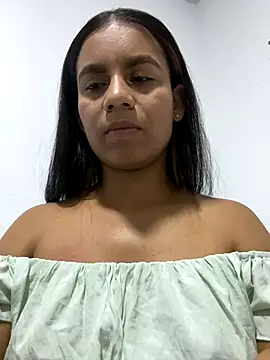 Snapshot of lineichun1708 chatting on November 24, 2025, 2:22 am lineichun1708 online show from November 24, 2025, 2:22 am