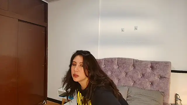 Kaia Monroe  online show from November 28, 2025, 3:20 am