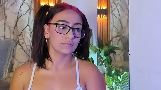 Valkyfoxxx online show from December 3, 2025, 11:08 am