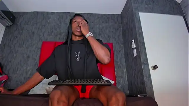 Snapshot of mike_aly chatting on February 21, 2026, 3:29 am mike aly online show from February 21, 2026, 3:29 am