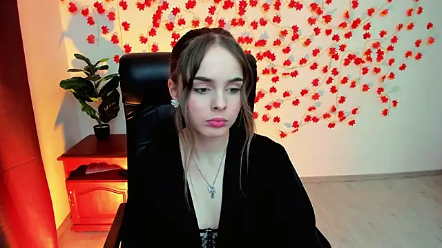 AlicaLOVEalisa777 online show from January 13, 2026, 3:06 pm