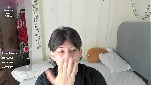 Felix kitty online show from January 17, 2026, 8:45 pm