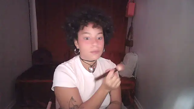 PrettyLittleProblem online show from November 12, 2025, 4:07 pm