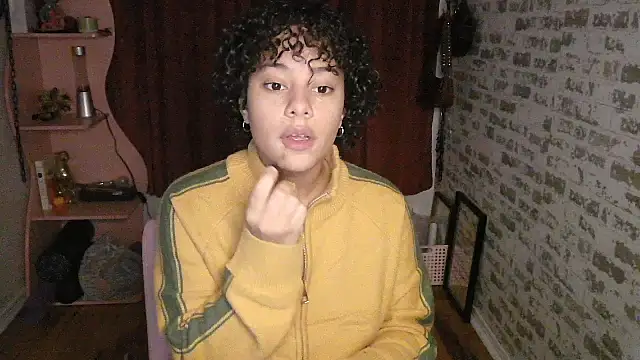 PrettyLittleProblem online show from December 4, 2025, 3:10 pm