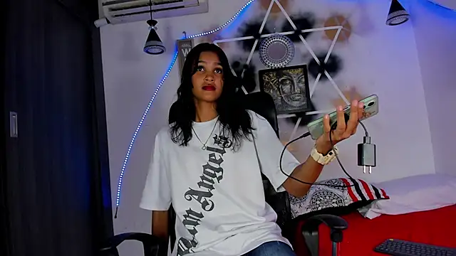 eliana prince online show from November 22, 2025, 3:27 am