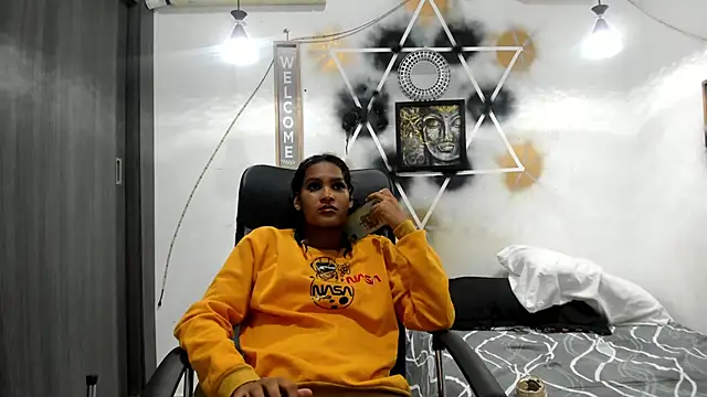 eliana prince online show from December 1, 2025, 3:44 am