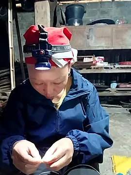 girl-hot2x online show from February 23, 2026, 1:14 am