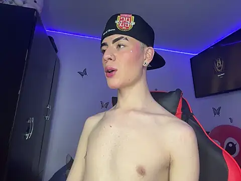 divine philp77 online show from November 13, 2025, 2:43 am