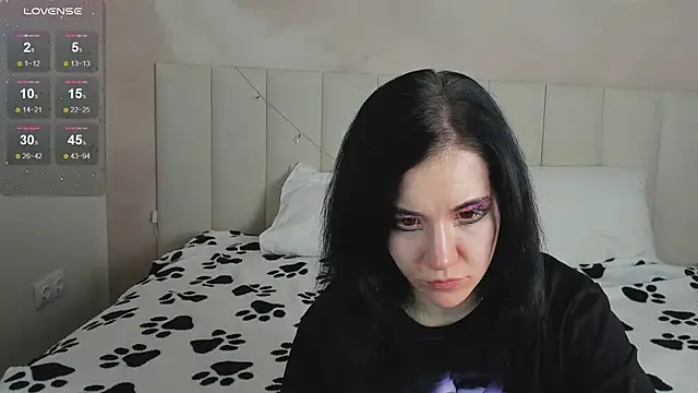 Lina Moony online show from February 2, 2026, 1:48 am