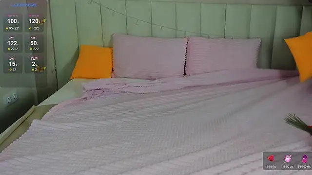 Lina Moony online show from February 25, 2026, 1:48 am