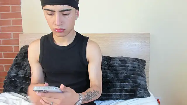 Snapshot of ThiagoDV chatting on July 23, 2026, 1:20 pm ThiagoDV online show from July 23, 2026, 1:20 pm