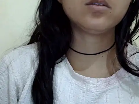 Snapshot of Anika_Singh chatting on March 4, 2026, 5:24 am Anika Singh online show from March 4, 2026, 5:24 am