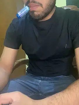 hotyyyyjonny online show from April 19, 2026, 5:29 am