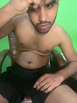 hotyyyyjonny online show from May 9, 2026, 3:39 pm