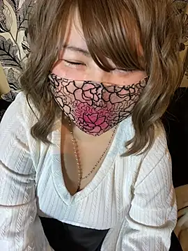 oxLILxMELOxo online show from February 20, 2026, 3:34 pm