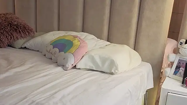 Iamnyxy online show from December 3, 2025, 11:08 am