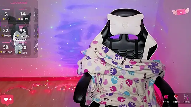 Melody Ghot online show from April 15, 2026, 2:35 pm