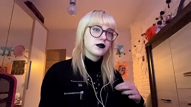 EffacedScan online show from November 17, 2025, 2:12 pm