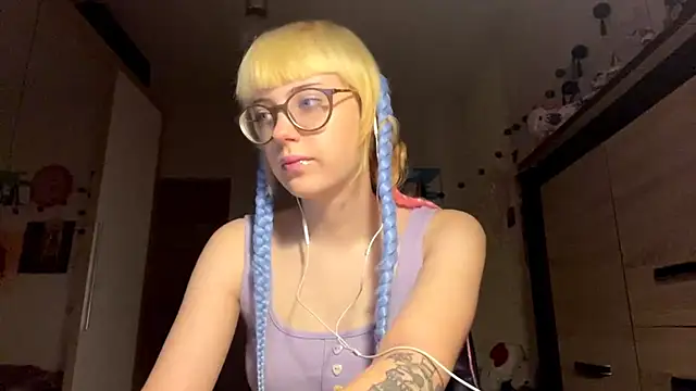 EffacedScan online show from December 3, 2025, 2:15 pm