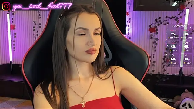 -RED HAT- online show from April 18, 2026, 8:29 am