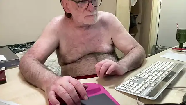 Snapshot of coach-karl chatting on June 25, 2026, 10:47 pm coach-karl online show from June 25, 2026, 10:47 pm