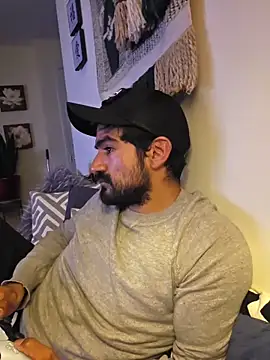 piggylatino online show from March 28, 2026, 11:59 pm