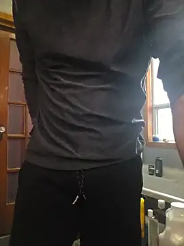 piggylatino online show from April 18, 2026, 10:32 pm