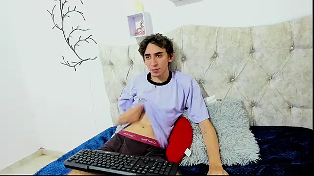 TerryGrace online show from November 13, 2025, 7:24 pm