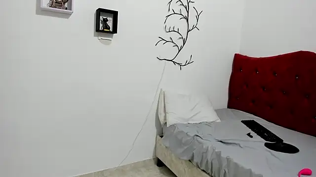 TerryGrace online show from February 2, 2026, 9:02 pm