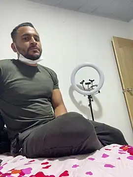 marssoldier14 online show from November 25, 2025, 10:21 pm