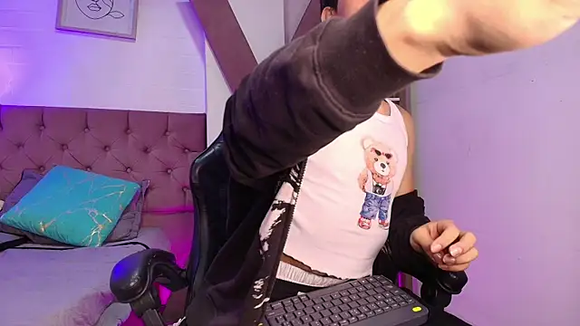 Davel Svetla online show from November 21, 2025, 3:38 am