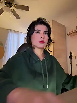 Cristal Cerati  online show from April 22, 2026, 10:33 pm