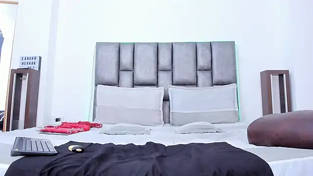 sarahhernandez online show from March 13, 2026, 1:51 pm