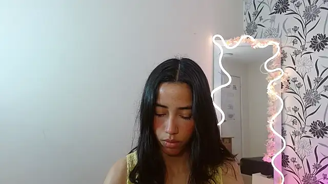 Joselyn tay online show from December 18, 2025, 11:49 am