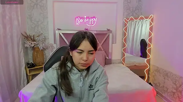 ISABELA TAY online show from January 12, 2026, 11:37 am