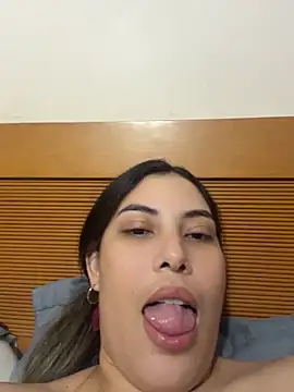 Snapshot of Anna_Bitch_Disgusting chatting on May 1, 2026, 4:39 am Anna Bitch Disgusting online show from May 1, 2026, 4:39 am