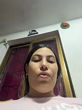 Snapshot of Anna_Bitch_Disgusting chatting on May 6, 2026, 1:57 am Anna Bitch Disgusting online show from May 6, 2026, 1:57 am